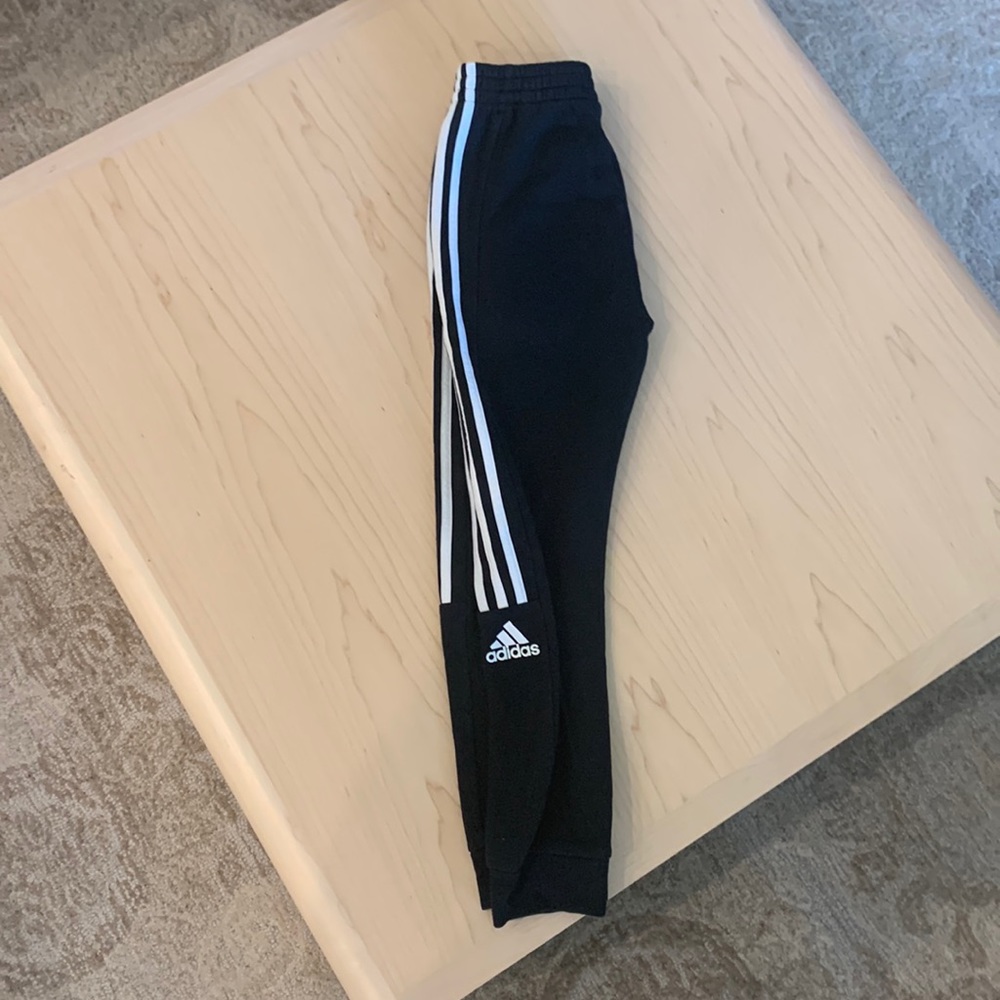 Kids Adidas cotton 3-stripe joggers size large (14)